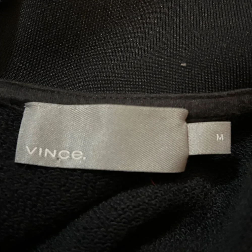Vince Men's Black Zip-Up track jacket medium
